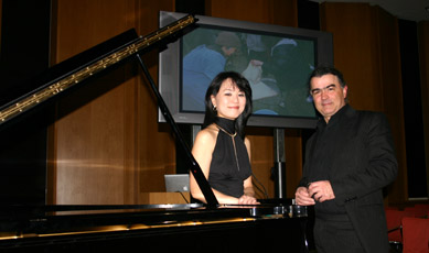 Pianistin Eiko Yamashita und Fotograf Sina Vodjani