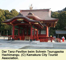 Der Tanz-Pavillon beim Schrein Tsurugaoka Hachimangu