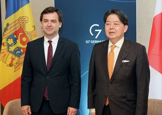 Treffen der Außenminister Japans und der Republik Moldau (1)