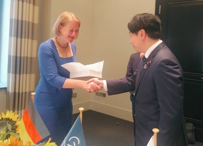 Teilnahme von Gleichstellungsminister Ogura am G7-Treffen der Gleichstellungsministerinnen und -minister
