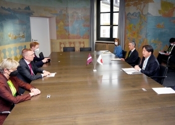 Treffen der Außenminister Japans und Lettlands