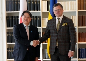 Treffen der Außenminister Japans und der Ukraine