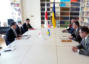 Treffen der Außenminister Japans und der Ukraine