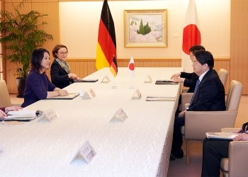 Zusammenkunft der Außenminister Japans und Deutschlands in Tokyo (2)