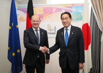 Zusammenkunft der Regierungschefs Japans und Deutschlands