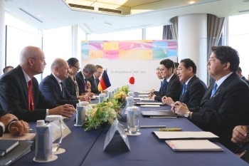 Zusammenkunft der Regierungschefs Japans und Deutschlands