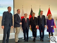 Kirschblütenempfang vom Land Nordrhein-Westfalen (NRW) und der Stadt Düsseldorf (2)