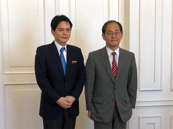 Besuch von Herrn YAMANAKA Takeharu, der Oberbürgermeister der Stadt Yokohama