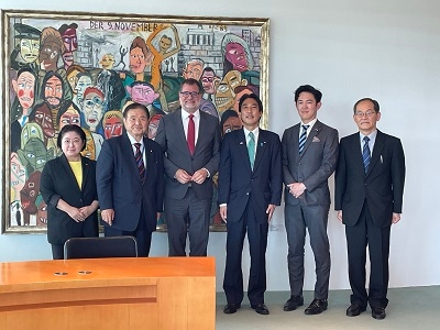 Deutschlandbesuchs einer Delegation des japanischen Unterhauses, Treffen mit Kanzleramtsminister Schmidt