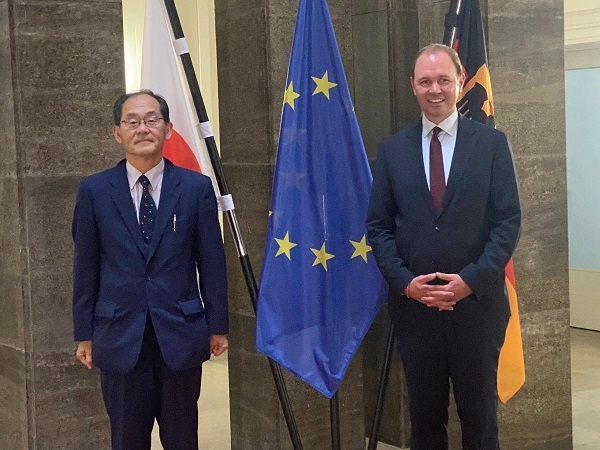 Höflichkeitsbesuch beim Staatssekretär im Bundesministerium der Verteidigung, Herrn Nils HILMER