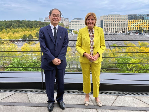 Besuch der Vertretung des Landes Rheinland-Pfalz beim Bund, wo ich die Ministerpräsidentin des Landes, Frau Malu DREYER