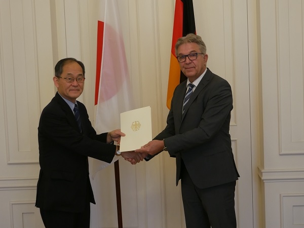 Besuch von Joachim SUCKER, Direktor der OCCAR