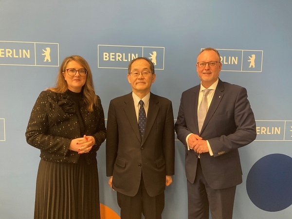 Höflichkeitsbesuch bei Christina HENKE, Staatssekretärin für Bildung, und Falko LIECKE, Staatssekretär für Jugend und Familie