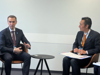 Vizeminister Fukazawa / Treffen mit dem ukrainischen Gesundheitsminister Liashko