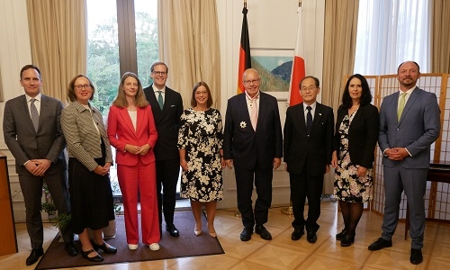 Ordensüberreichung an den früheren Bundesminister für Wirtschaft und Energie, Herrn Peter Altmaier  (Gruppenfoto)