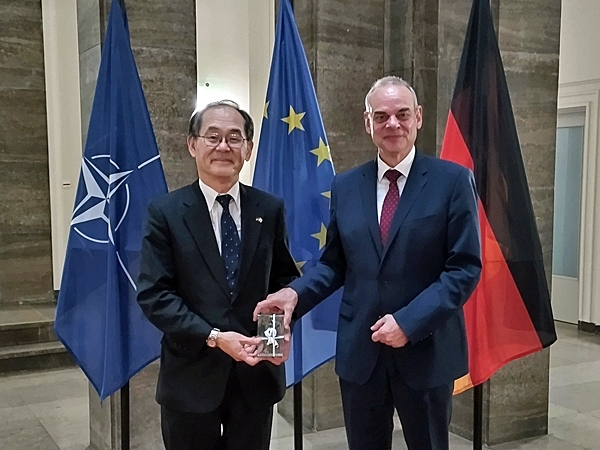Abschiedsbesuch beim Staatssekretär im Bundesministerium der Verteidigung, Benedikt Zimmer