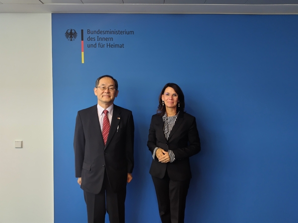 Abschiedsbesuch bei Frau Rita Schwarzelühr-Sutter, Parlamentarischen Staatssekretärin beim Bundesinnenministerium