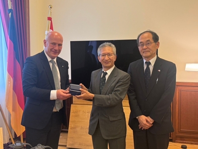 Höflichkeitsbesuch beim Regierenden Bürgermeister Wegner mit dem Vizegouverneur der Präfektur Tokyo, NAKAMURA Rinji