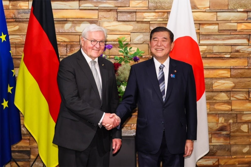 Zusammenkunft und Arbeitsessen von Premierminister Ishiba und Bundespräsident Steinmeier (19.06.2025) [Foto: Cabinet Public Affairs Office]