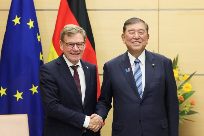 Höflichkeitsbesuch von Bundesaußenminister Dr. Wadephul bei Premierminister Ishiba  (18.08.2025) [Foto: Cabinet Public Affairs Office]