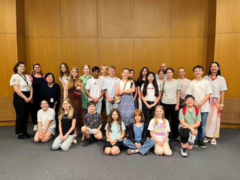 Besuch Gustav-Heinemann-Oberschule in der Botschaft (2)