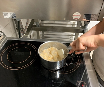 Besuch Gustav-Heinemann-Oberschule in der Botschaft (1)