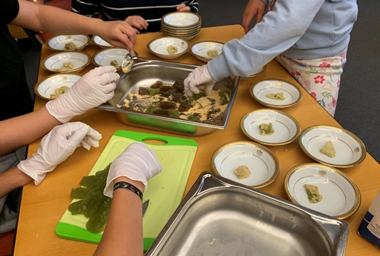 Besuch Gustav-Heinemann-Oberschule in der Botschaft (2)