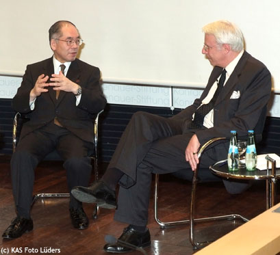 Dr. Takahiro Shinyo und Dr. Carl Graf von Hohenthal